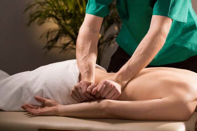 Massage the patient with osteochondrosis