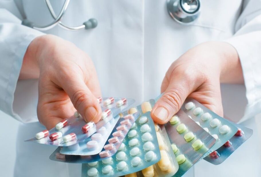 Various drugs are used in the treatment of arthritis and arthrosis