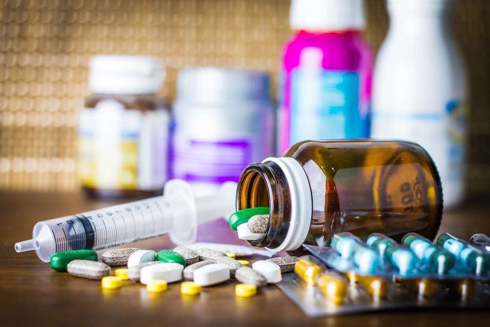 Drug treatment of osteochondrosis of the thoracic spine
